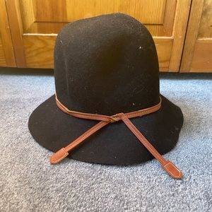 Saks Fifth Avenue Black Wool Bucket Hat With Leather Trim.